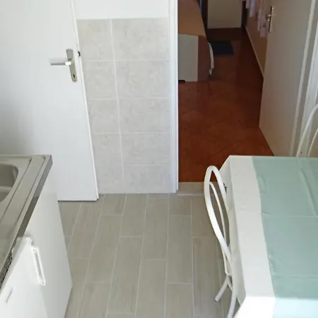 Mimi Center Of Town Krk Croatia Apartament