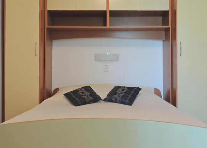 Mimi Center Of Town Krk Croatia Apartamento